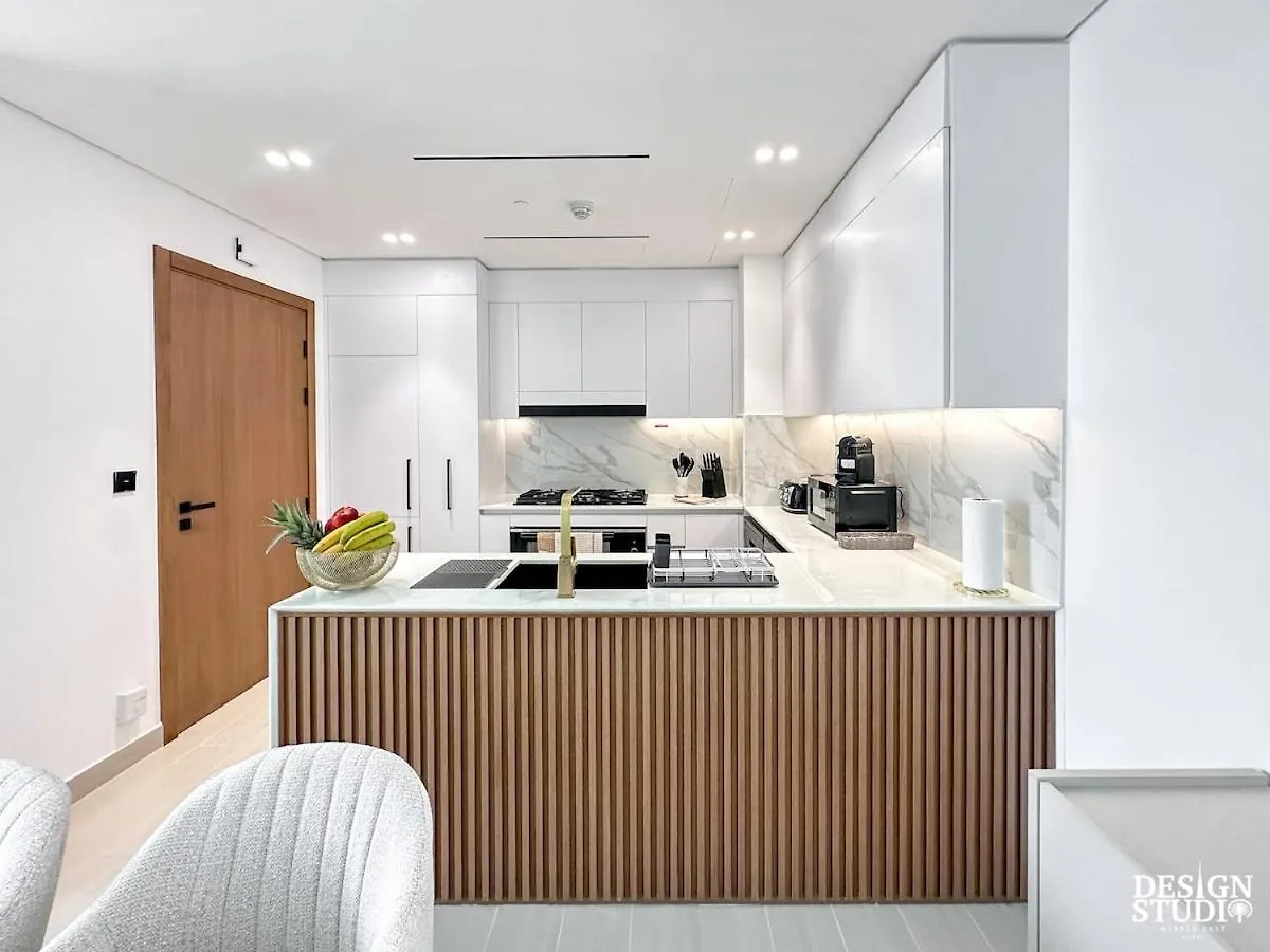 Golden Number By Design Studio Dubai Birleşik Arap Emirlikleri