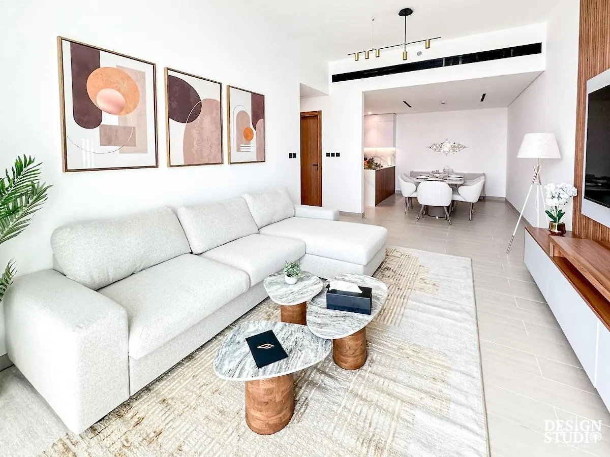 Golden Number By Design Studio Dubai Apartment